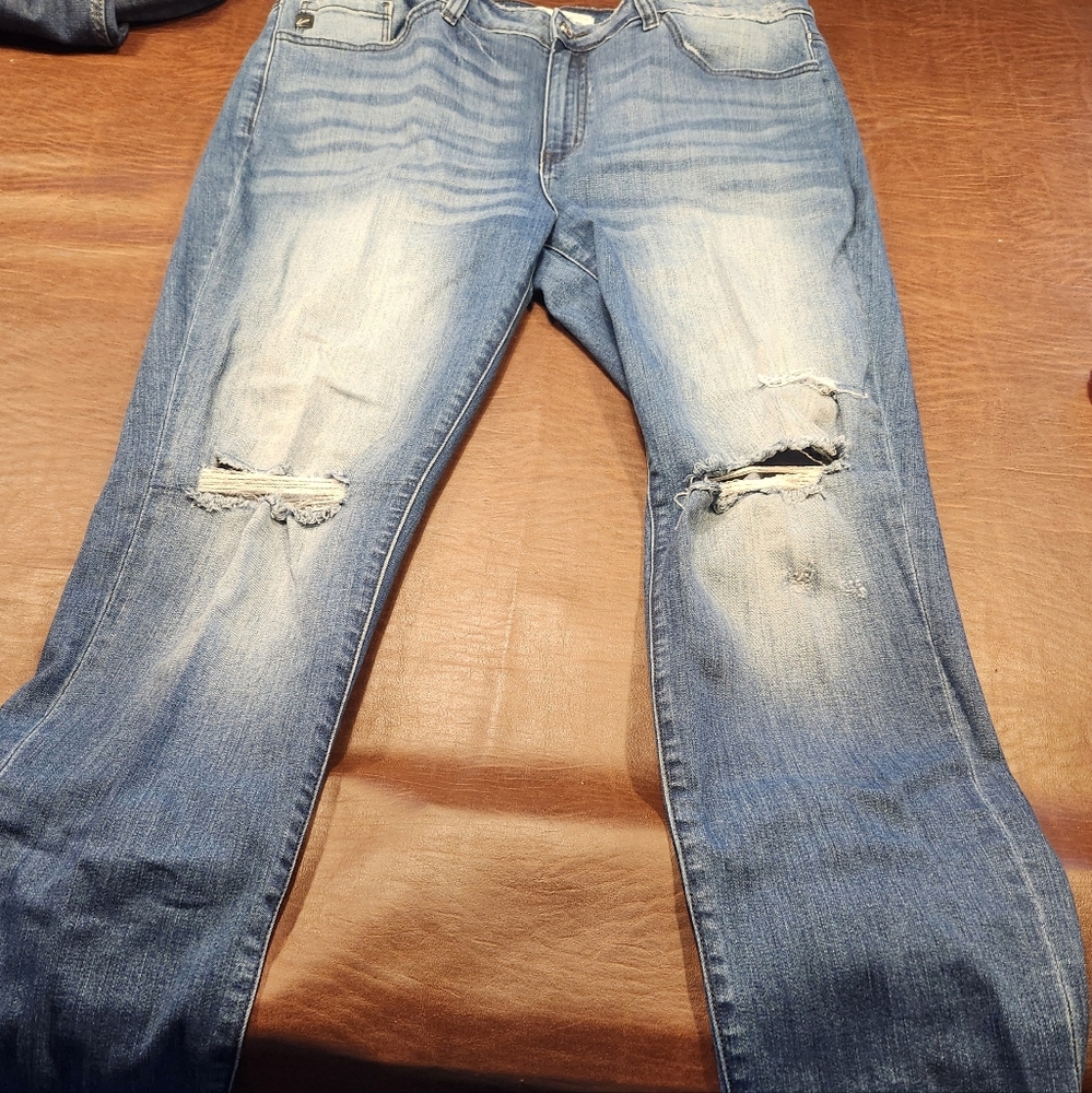 Jeans - Picture 2 of 2